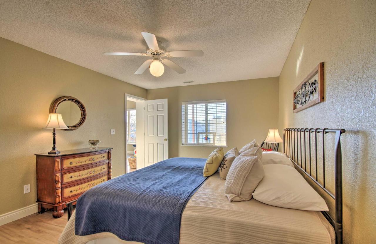 Waterfront Townhome With Private Dock And Lake Views Lake Ozark Exterior foto